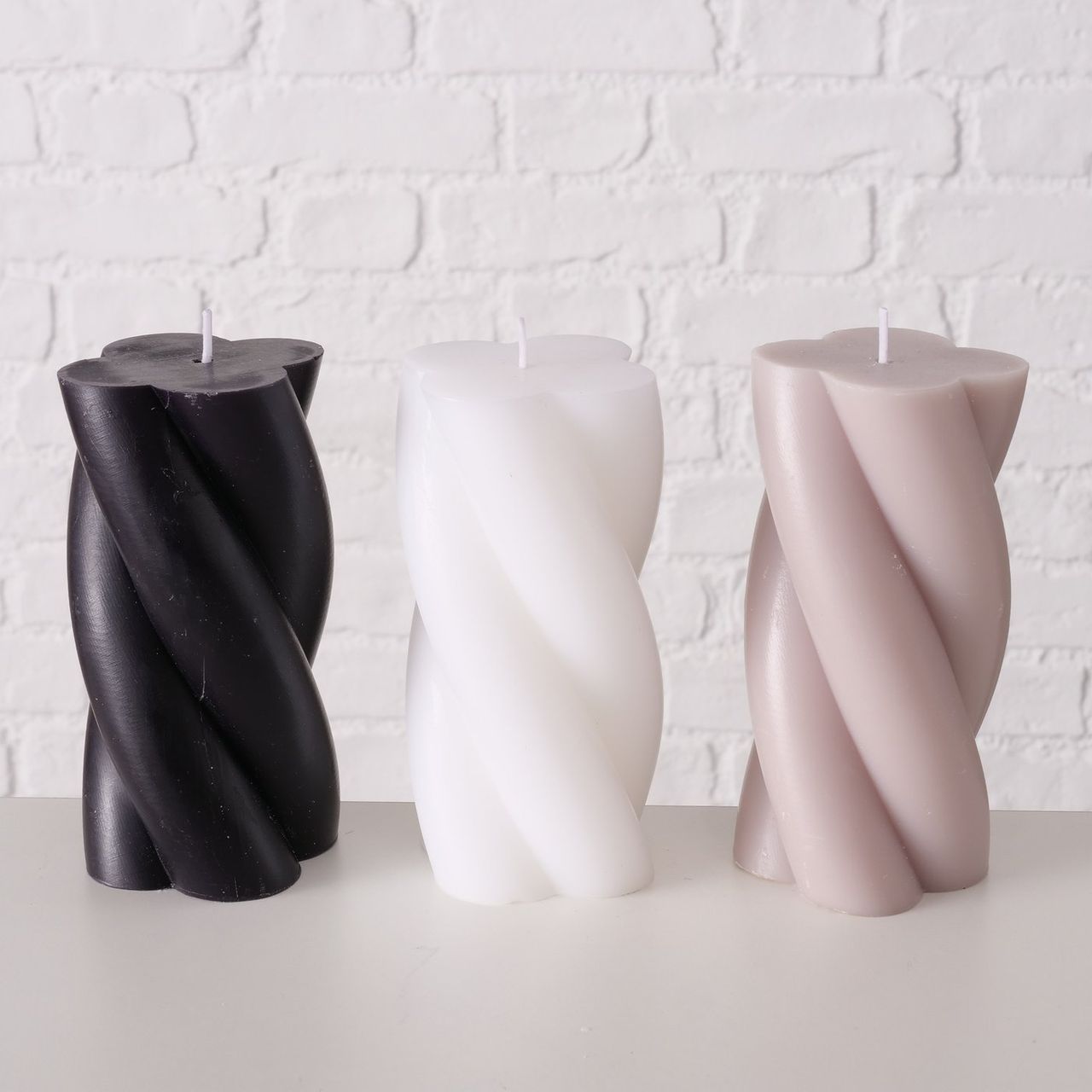 B TWISTER CANDLE SZETT Több színben modern Asztali dekoráció